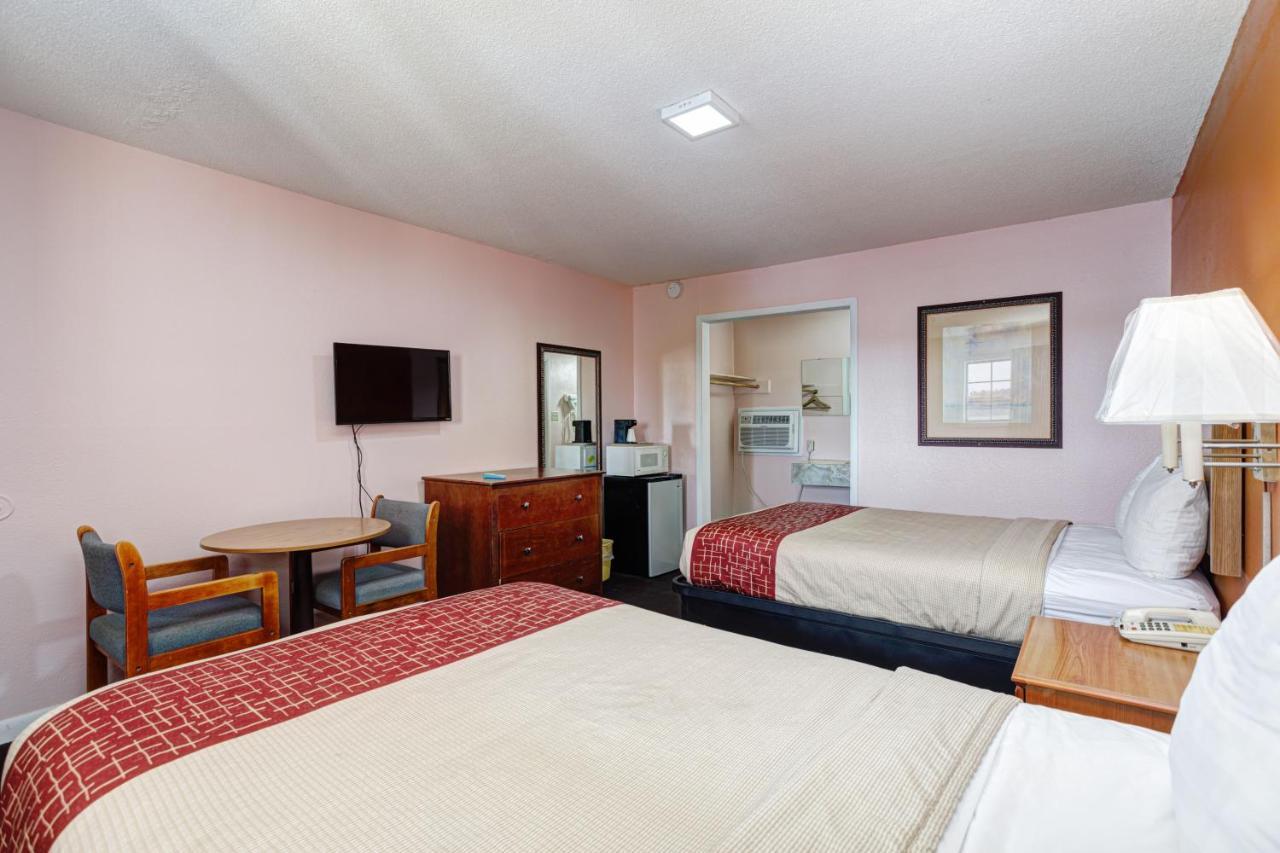 Regency Inn Fayetteville Extérieur photo